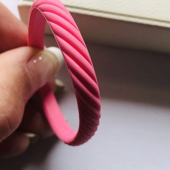 New David Yurman Barbie Pink Cable Rubber Bracelet 100% Authentic Size XS/S 10mm - Picture 5 of 6